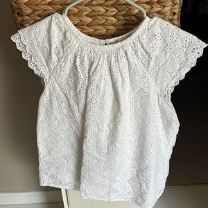 Loft white eyelet top. With a liner in it.